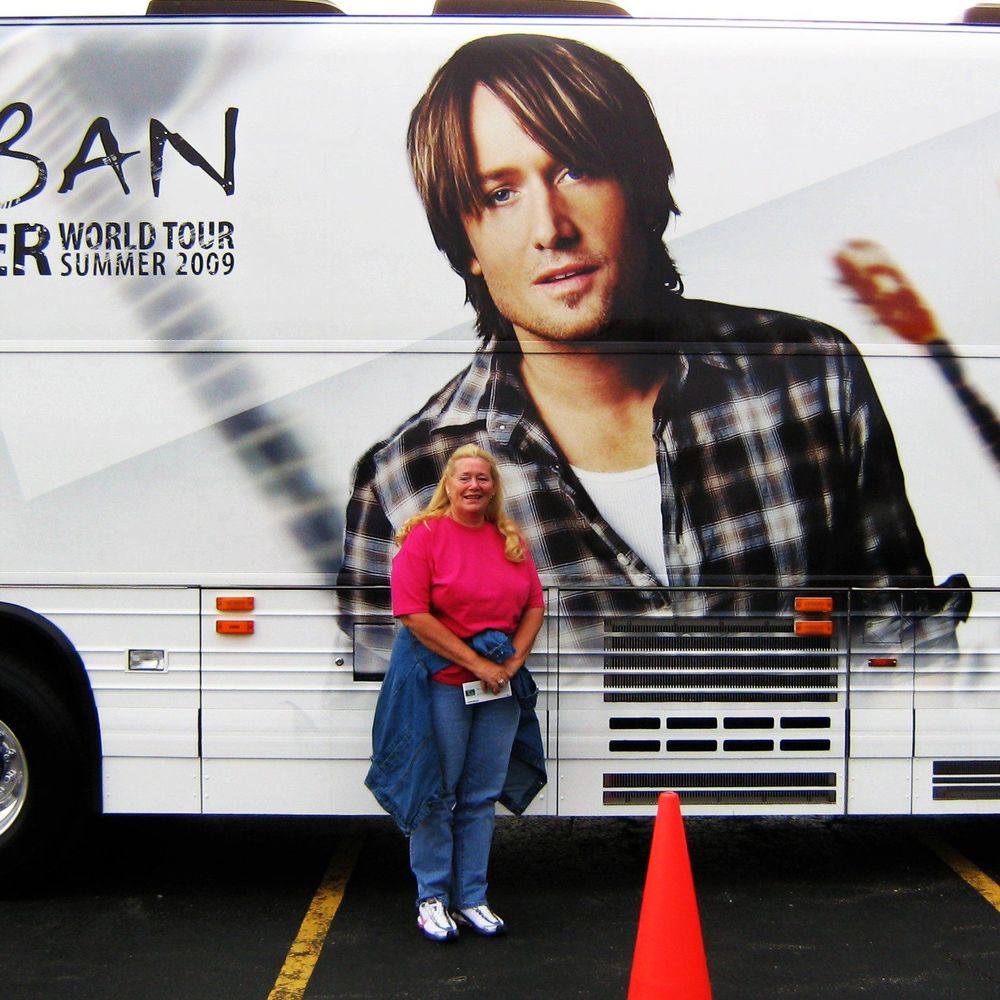 Meet your Posher, Elissa